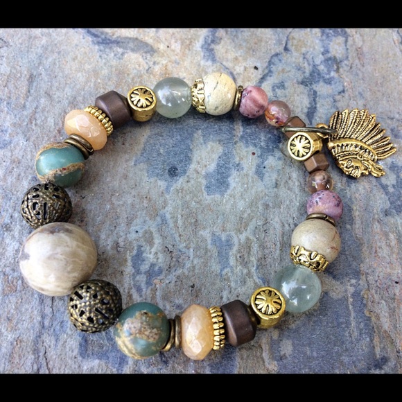 Jewelry - 🌞 Happy Beads 🌞
